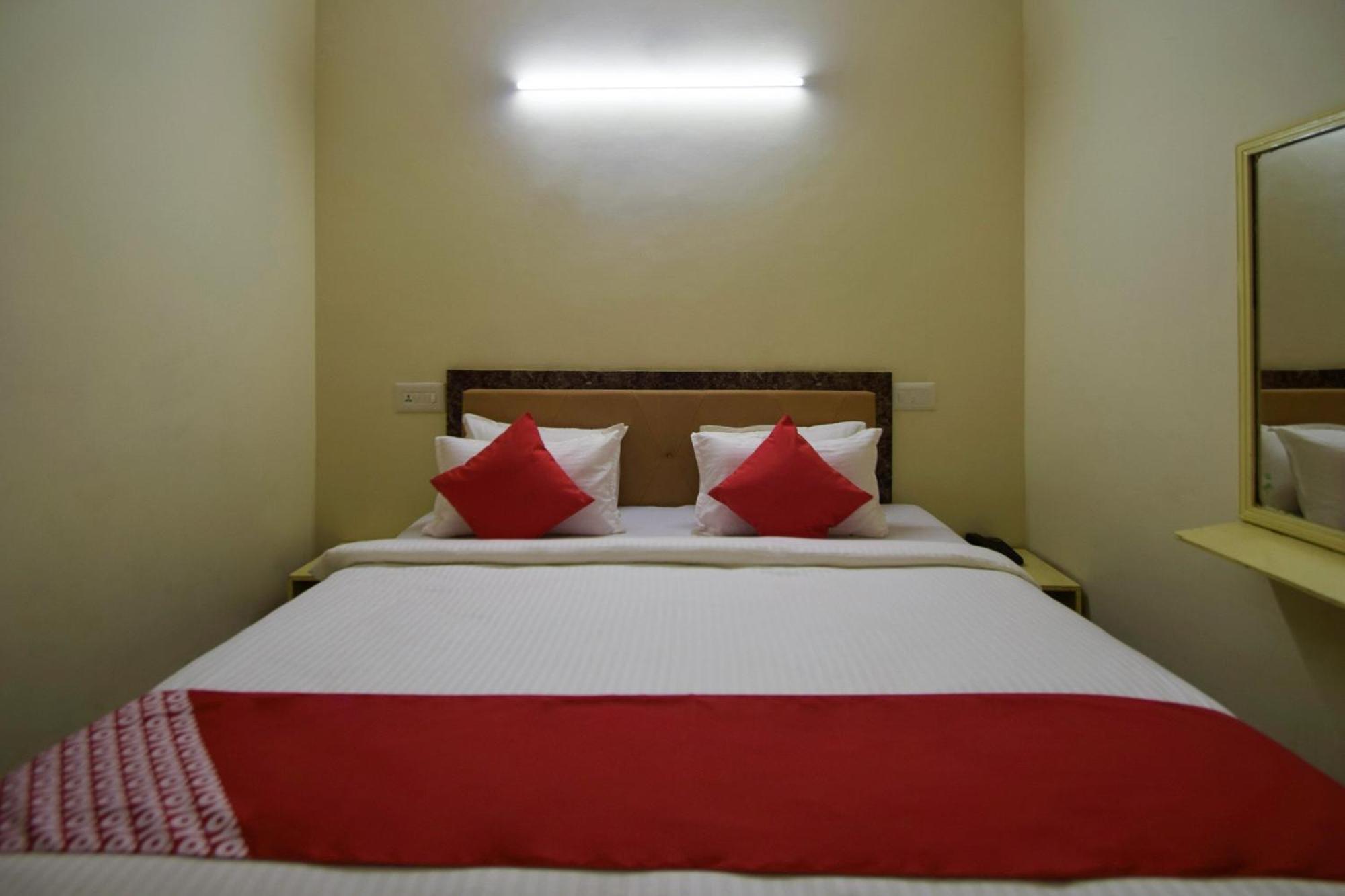 Hotel O Seema Udaipur Exteriör bild